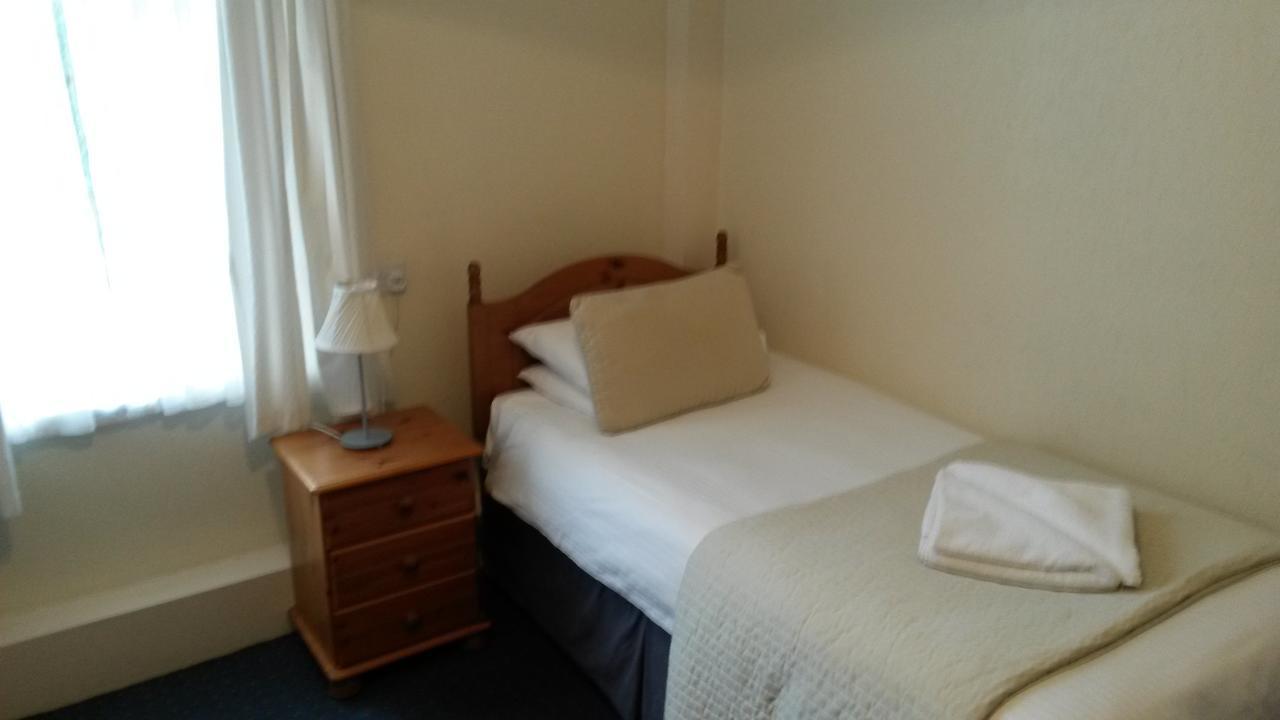 פרסטון Ashwood Hotel מראה חיצוני תמונה